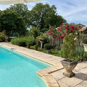  Hébergement de vacances Les Pérard