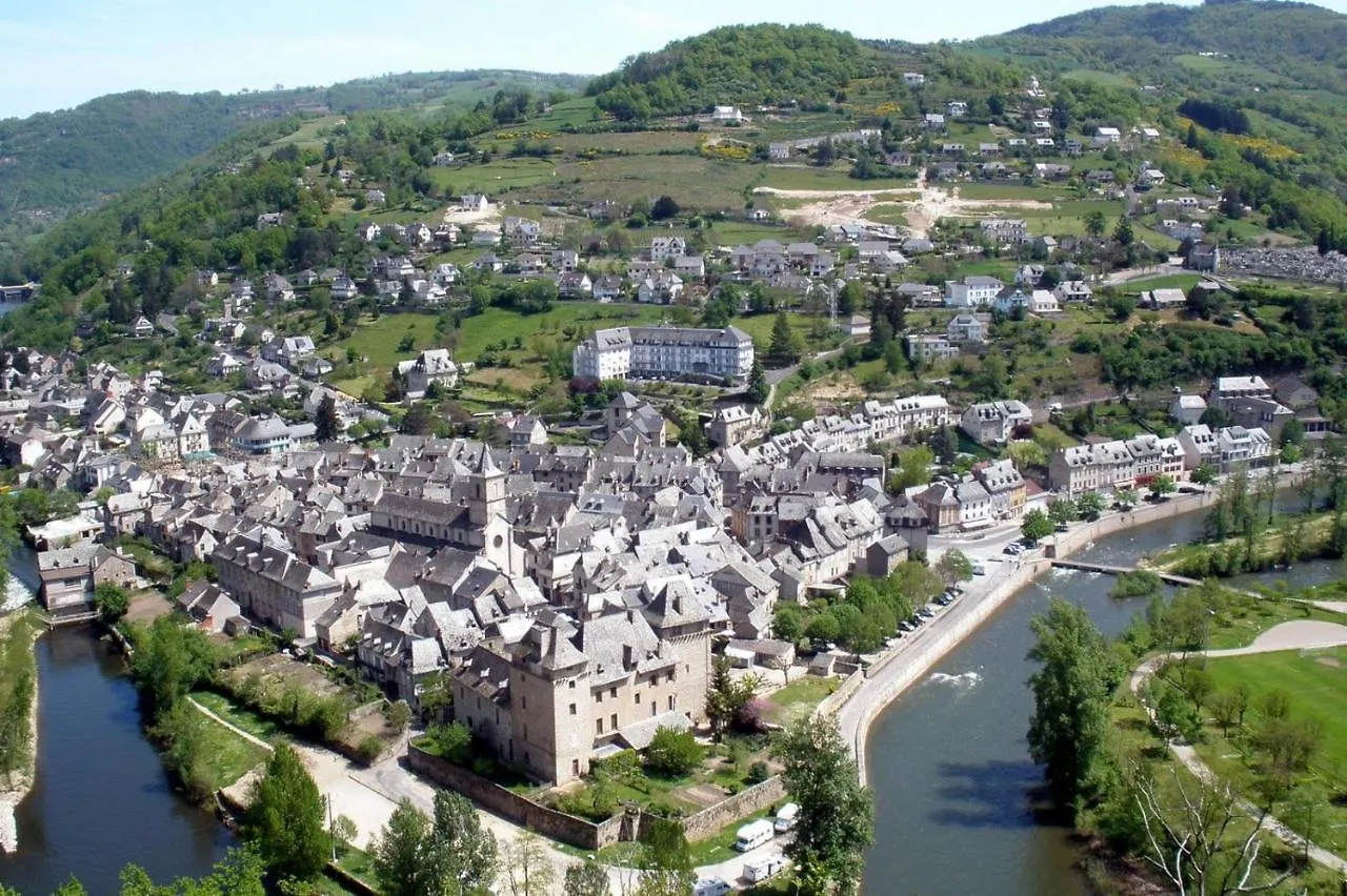 Suite avec vue panoramique sur la Truyère Entraygues-sur-Truyère